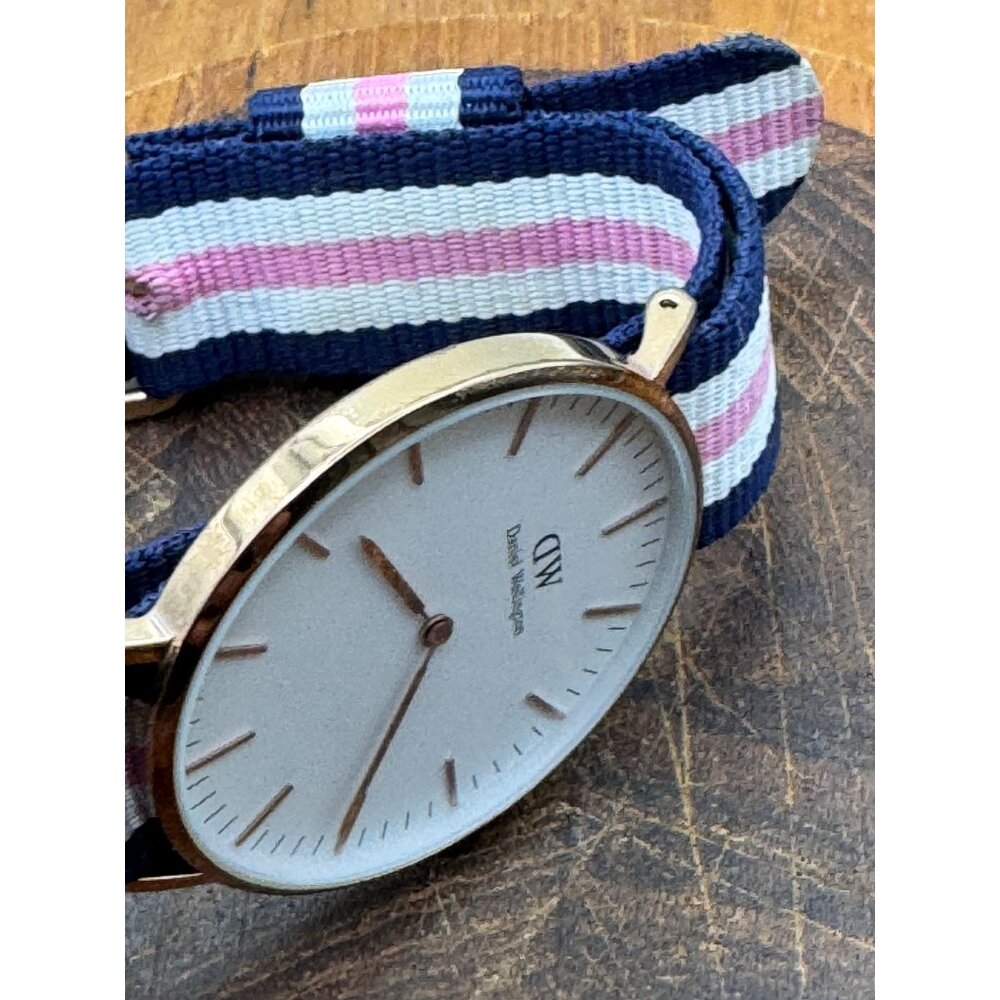 Daniel Wellington Classic Southampton Watch Navy Blue & White Striped Band - Picture 5 of 5